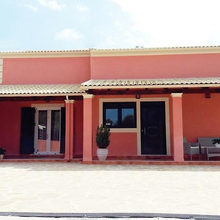 Amaryllis Boutique Apartments Мораитика Екстериор снимка