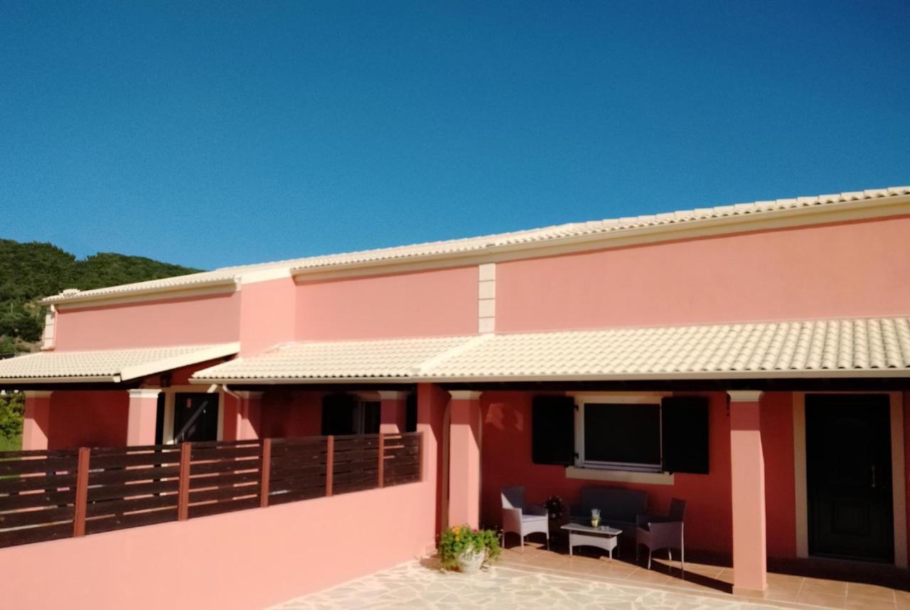 Amaryllis Boutique Apartments Мораитика Екстериор снимка
