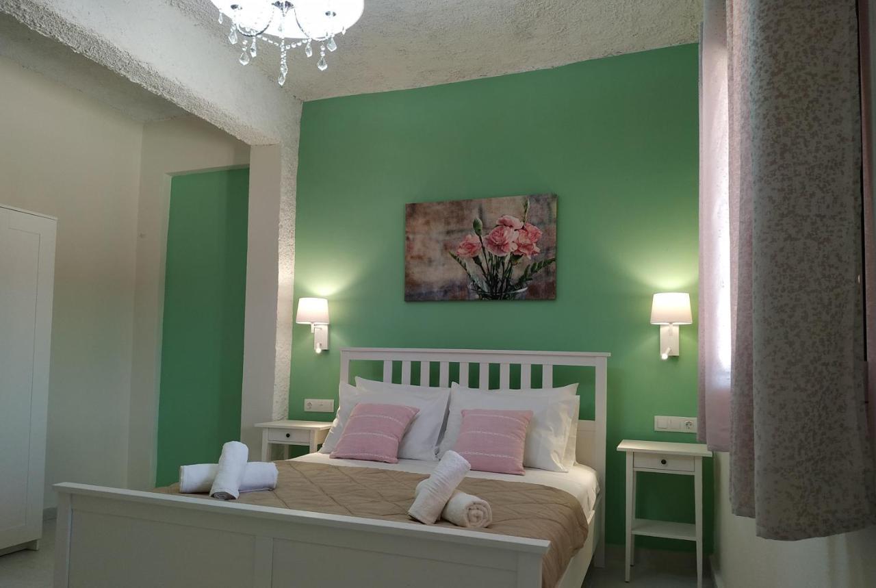 Amaryllis Boutique Apartments Мораитика Екстериор снимка
