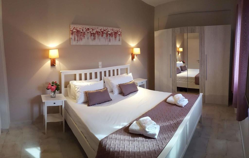 Amaryllis Boutique Apartments Мораитика Екстериор снимка