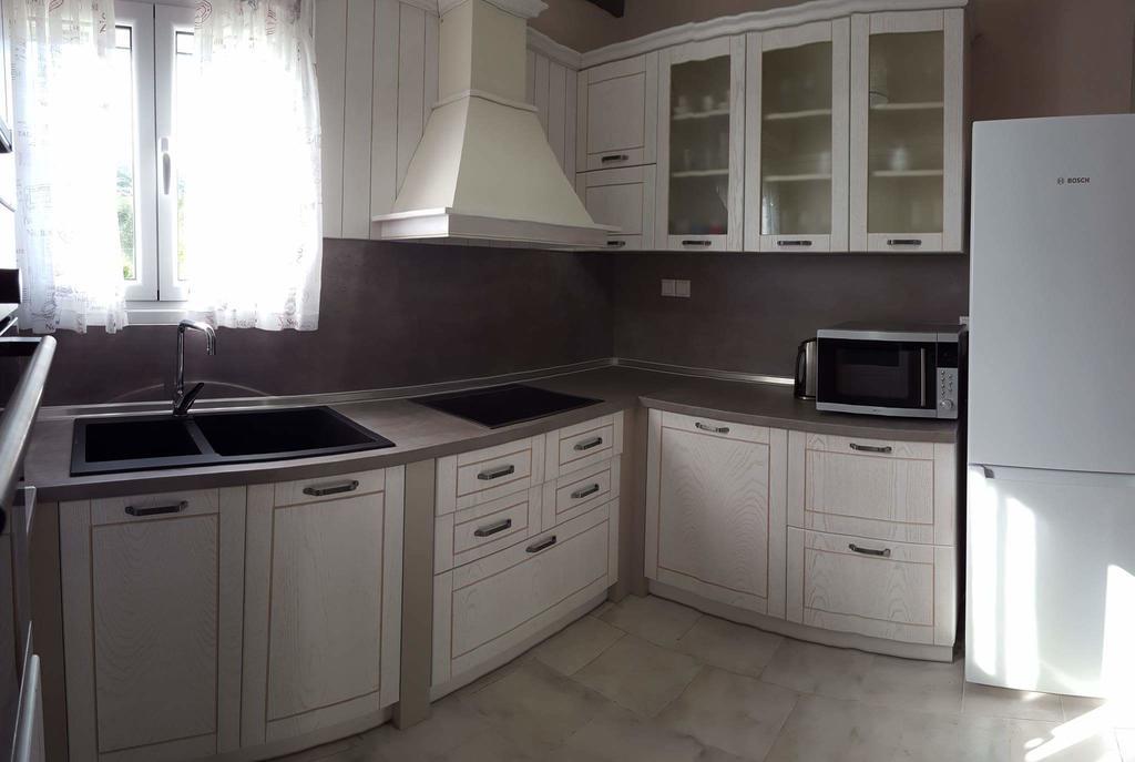 Amaryllis Boutique Apartments Мораитика Екстериор снимка