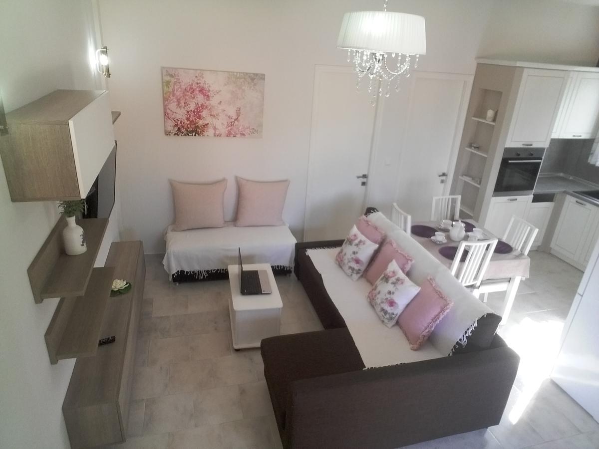 Amaryllis Boutique Apartments Мораитика Екстериор снимка